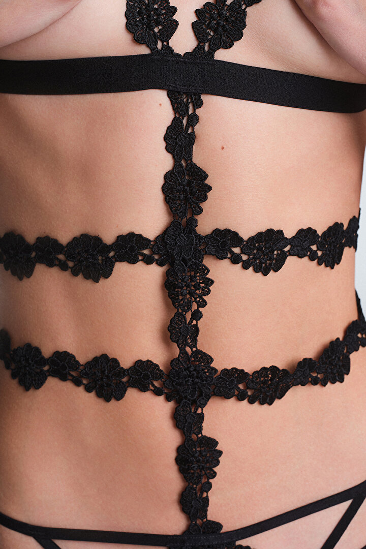Siyah Olea Cut Out Detaylı Balensiz Body - 2