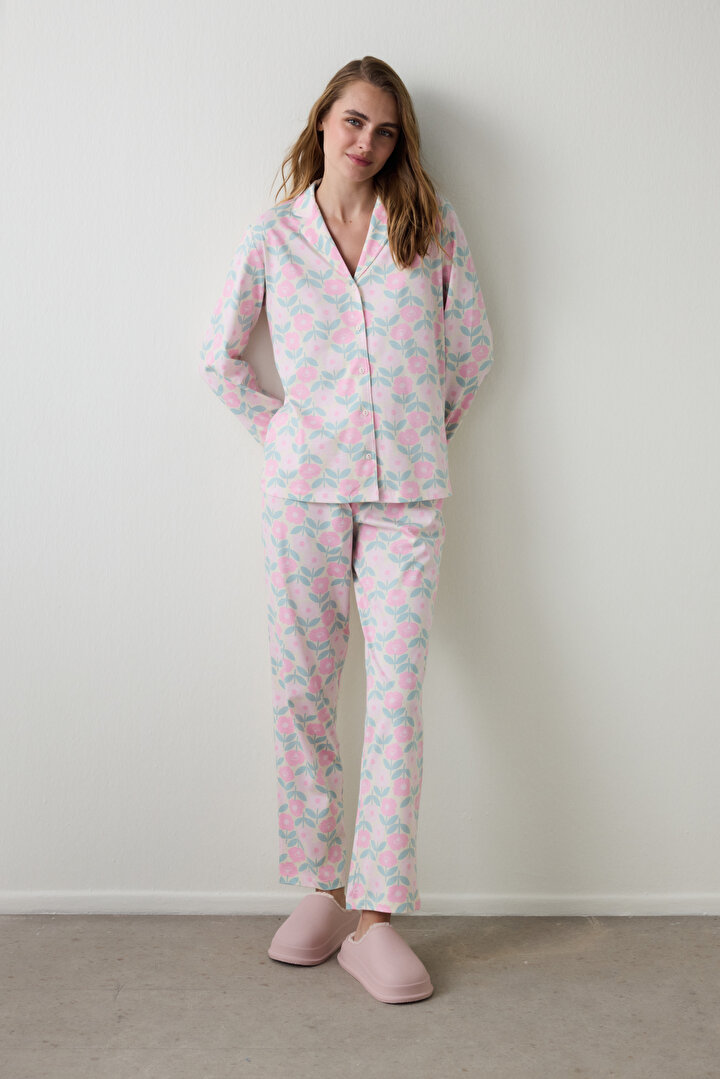 Çiçekli Gömlek Yaka Uzun Kollu Pijama Takımı - 1