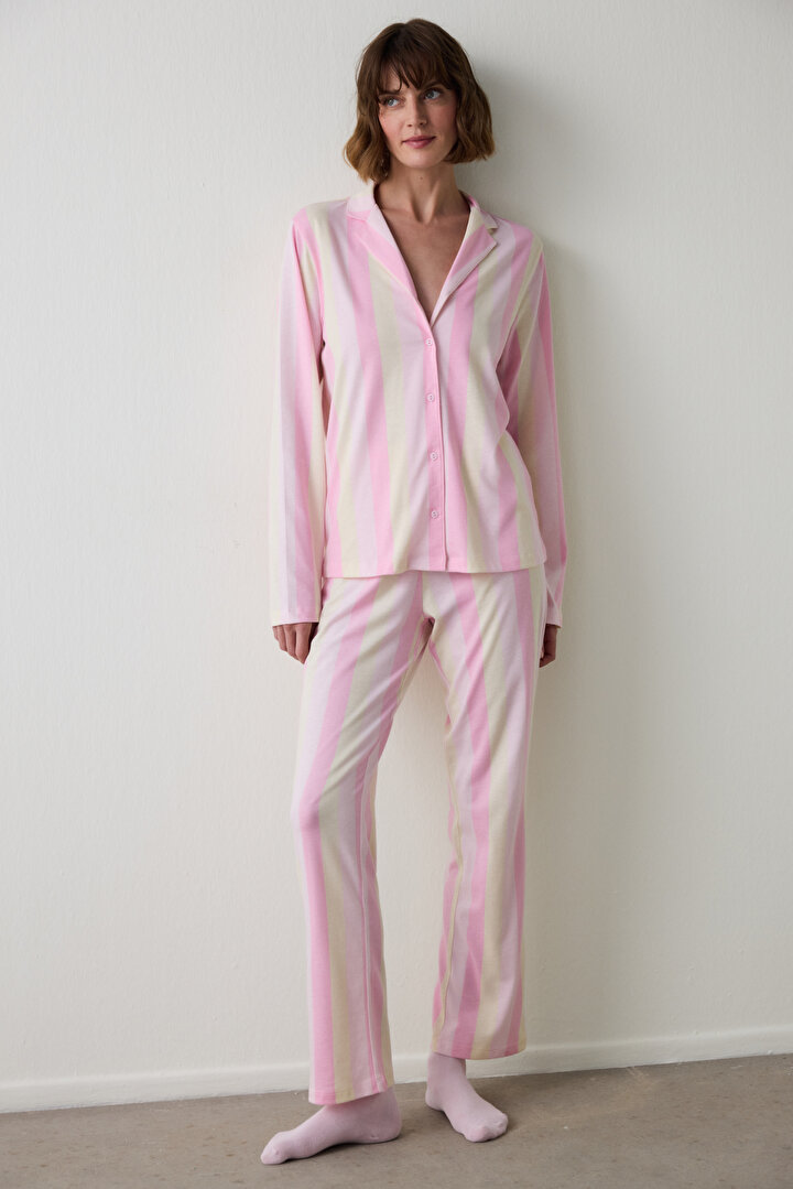 Açık Pembe Çizgili Gömlek Yaka Pamuklu Pijama Takımı - 1