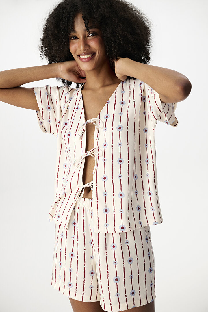Renkli Floral Bliss Şortlu Pijama Takımı - 2