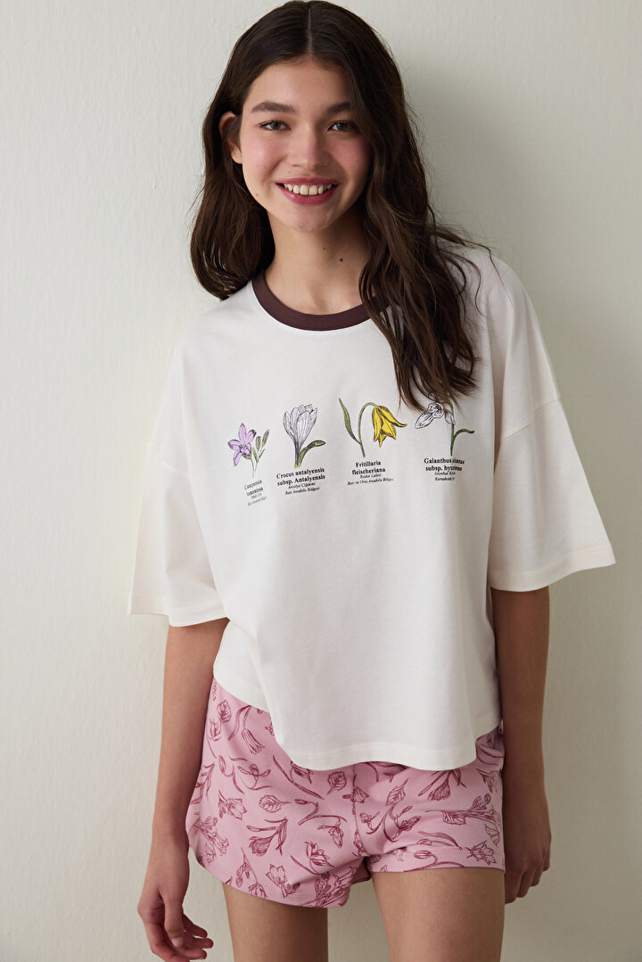 Ekru Bozkır Lalesi Çiçek Baskılı Pamuklu  Bisiklet Yaka Kısa Kollu Şortlu Pijama Takımı - Inspired by Flora - 2