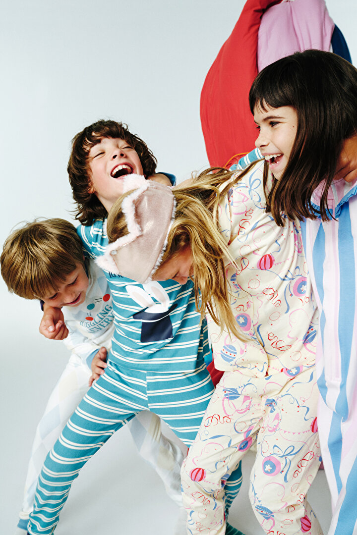 Krem Kız Çocuk Circus Desenli Düğmeli Uzun Kollu Pijama Takımı - 2