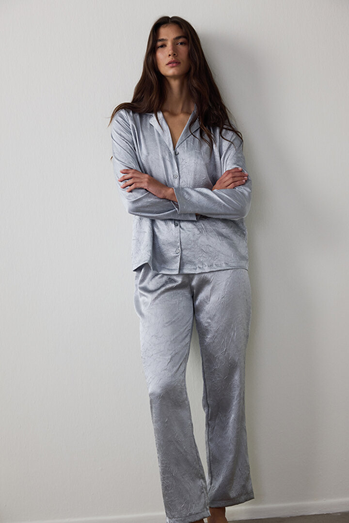 Light Gray Satin Shirt Collar Buttoned Long Sleeve Pajama Set - 1
