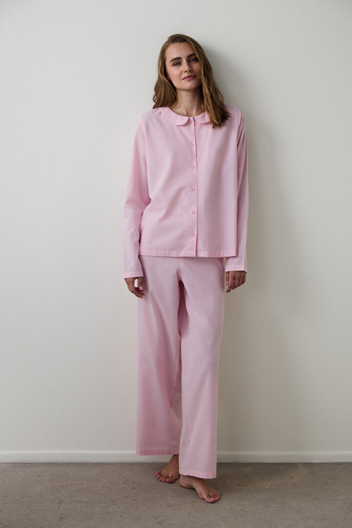 Açık Pembe Çizgili Bağlama Detaylı Gömlek Yaka Pijama Takımı - 1
