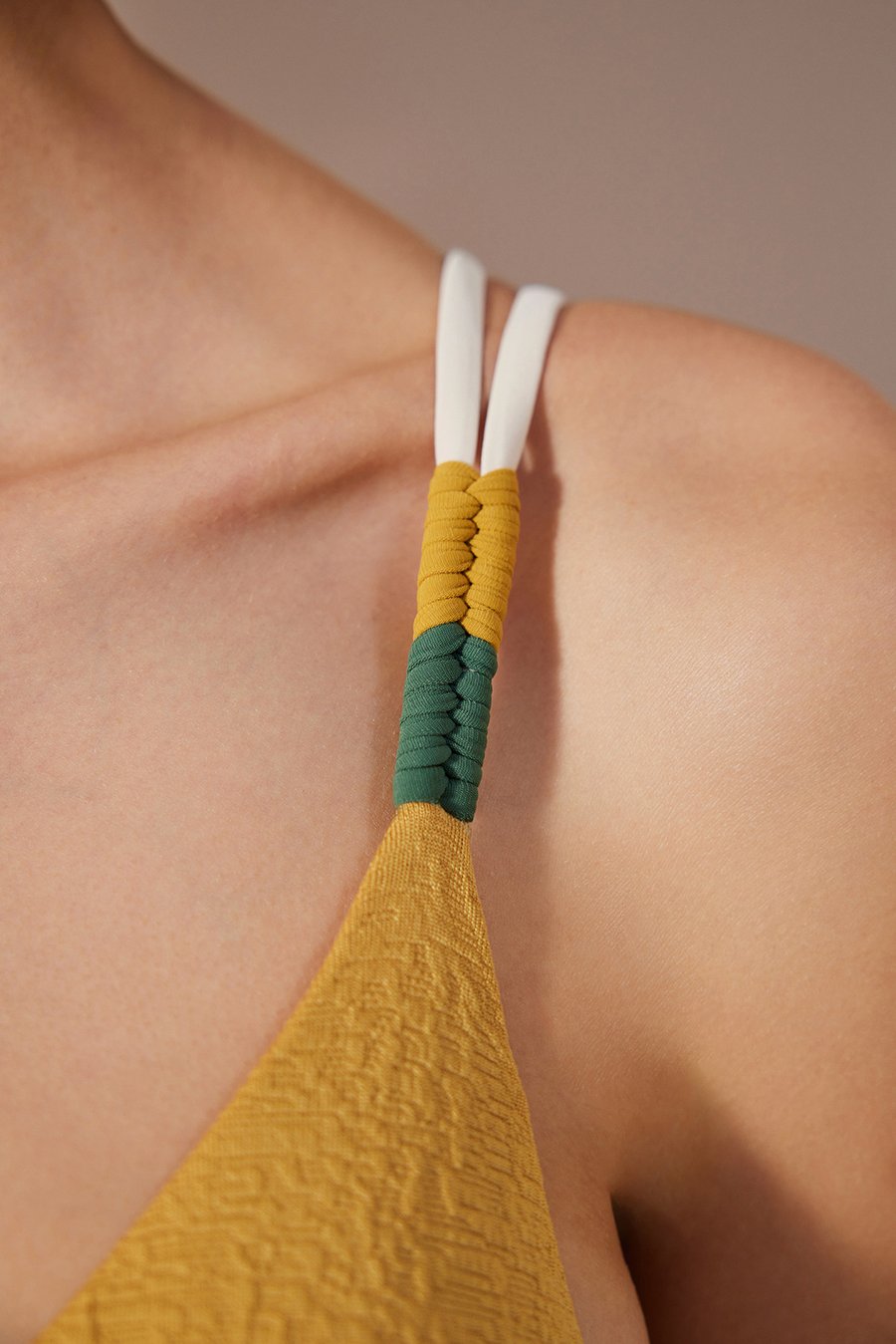 BLANCA TRIANGLE FIT TOP