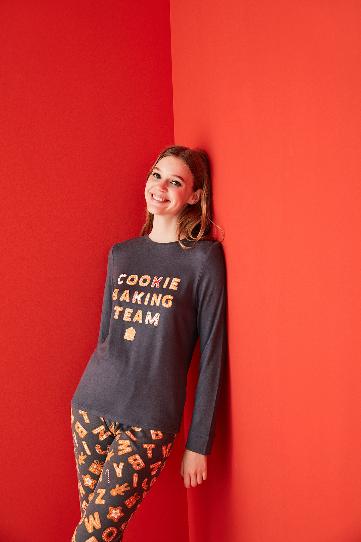 Penti Koyu Gri Cookie Team Baskılı Termal Pijama Takımı. 1